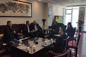 双鸭山市四方台区区委书记邓小冬一行莅临公司参观考察