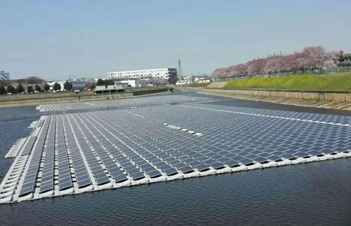 安徽两淮煤炭塌陷区漂浮式水上光伏电站